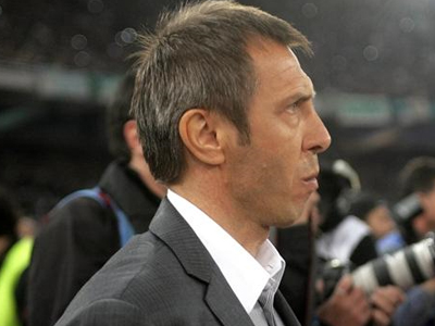 Ξέσπασμα Νιόπλια για πεντάρες και… εφτάρες